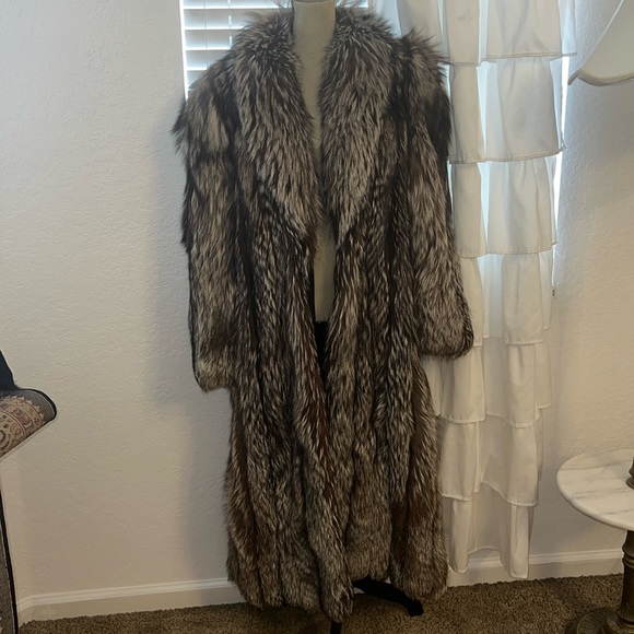 Silver Fox fur coat full length size large mint condition - Picture 5 of 14